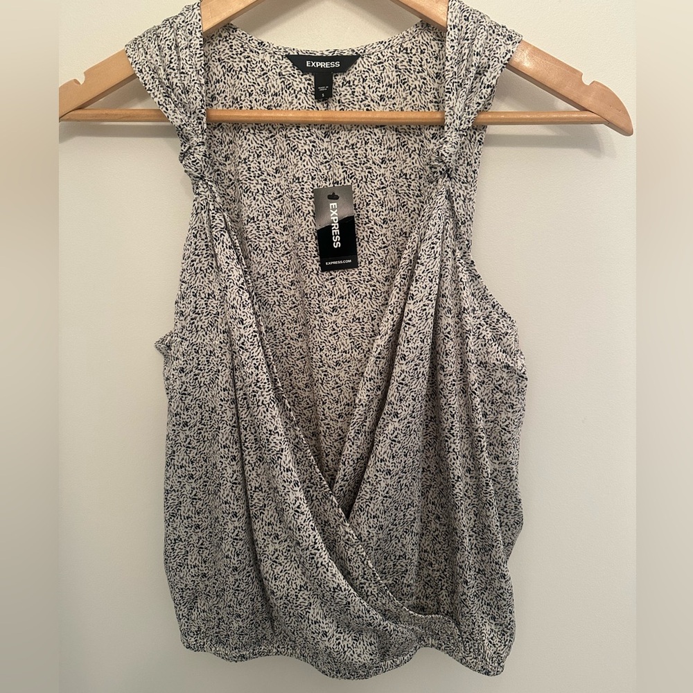 Express Monochrome Patterned Blouse